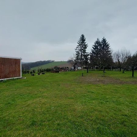 Dum Nedaleko Resovskych Vodopadu Villa Tvrdkov Екстериор снимка